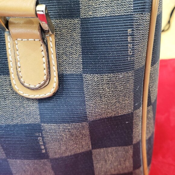 FENDI CHECKERED VINTAGE HANDBAG WALLET & BILLFOLD - Picture 12 of 17